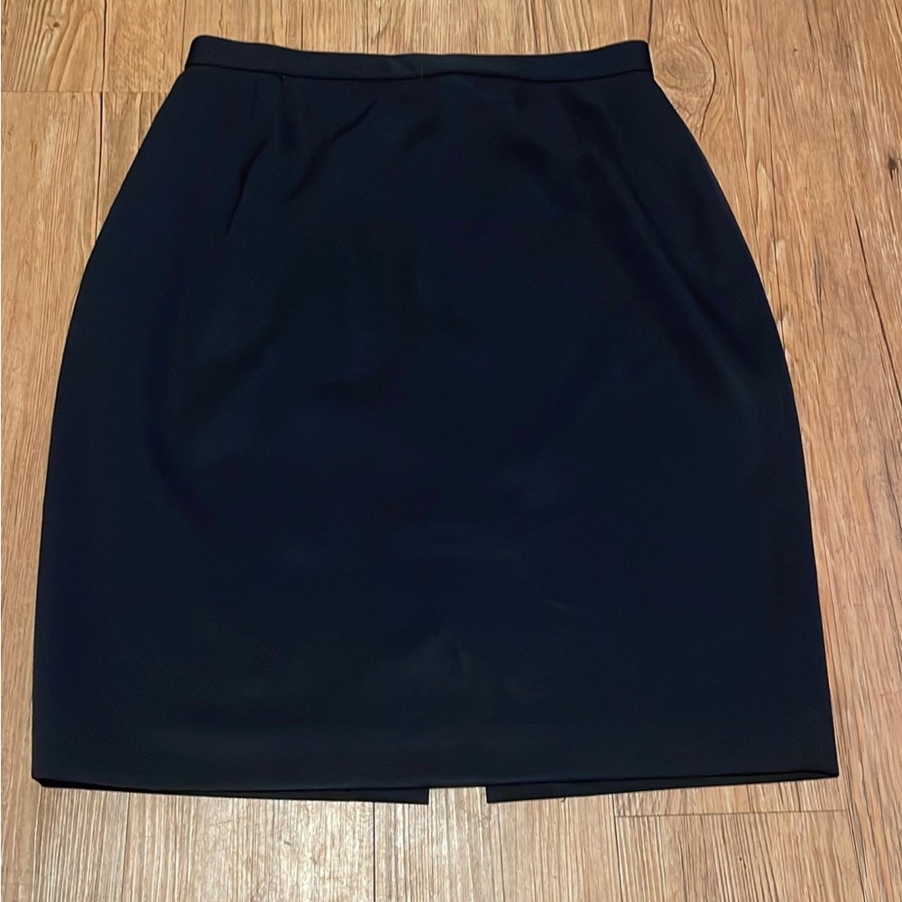 Classiques Entier Black Skirt Sz L